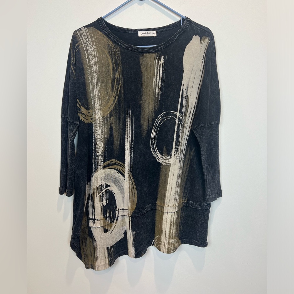 Jess & Jane Geometric Top. Sz M  Black Gray